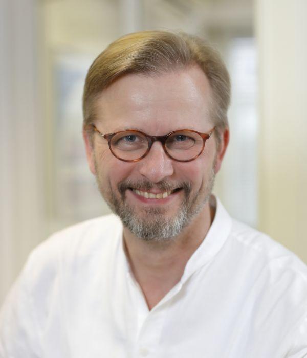 Dr. Andreas Montag