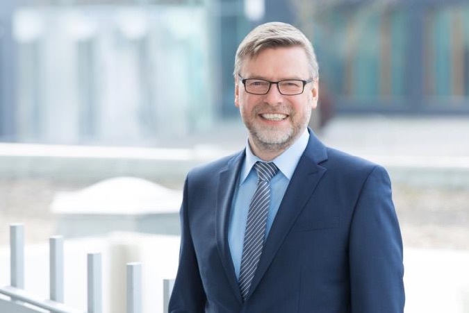 Herr Torsten Lübben